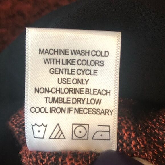 Allie & Rob Sz L Rust Red Black Sheer Hem Relaxed Fit Casual Long-Sleeve Top - Picture 7 of 9